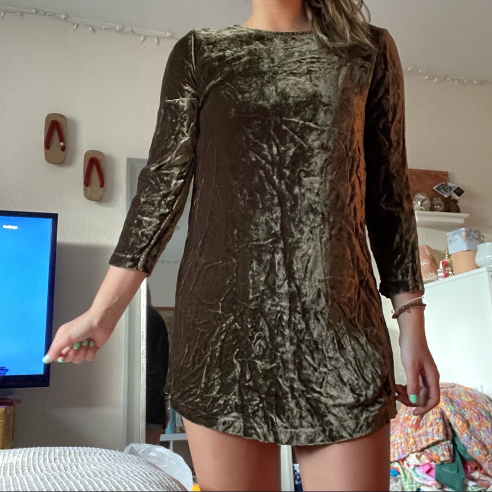 Vintage brown crushed velvet dress